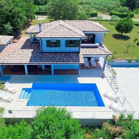Fratrici By Interhome Murine
