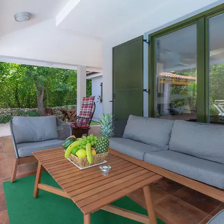 Fratrici By Interhome בית נופש